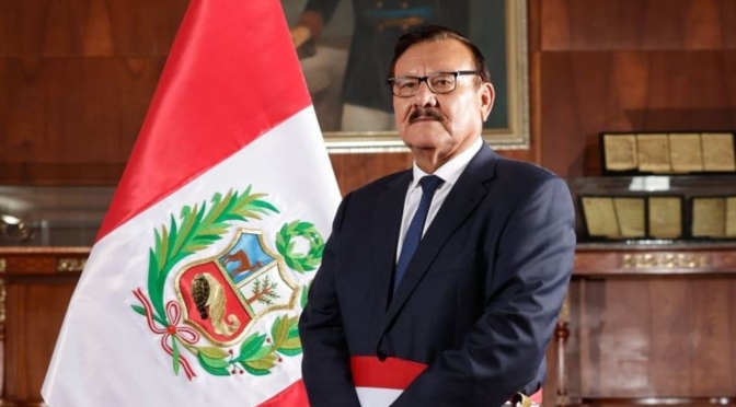 Renunció el ministro del Interior de Perú en medio de investigaciones fiscales